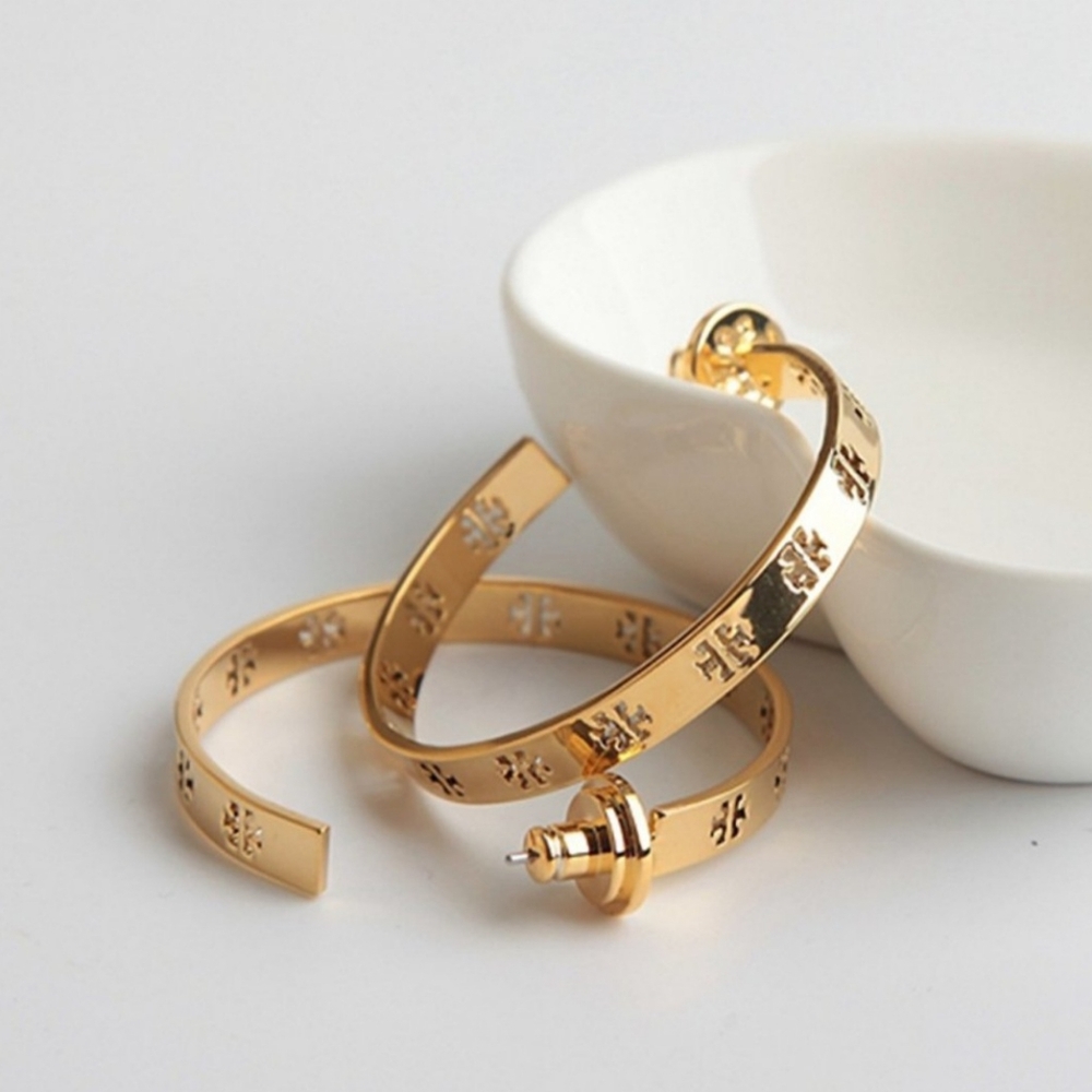 Tory Burch T Pierced 2in Hoops